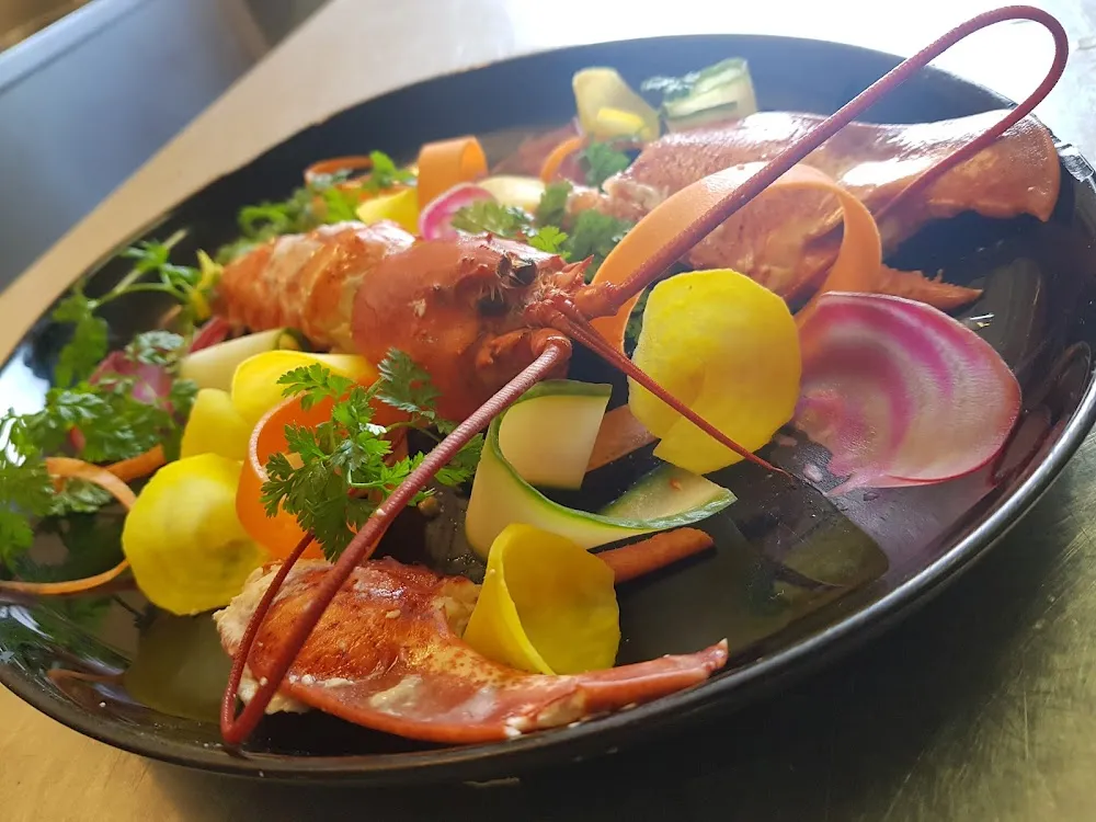 Homard Aux Légumes Croquants Et Sa Vinaigrette Au Fruits de la Passion