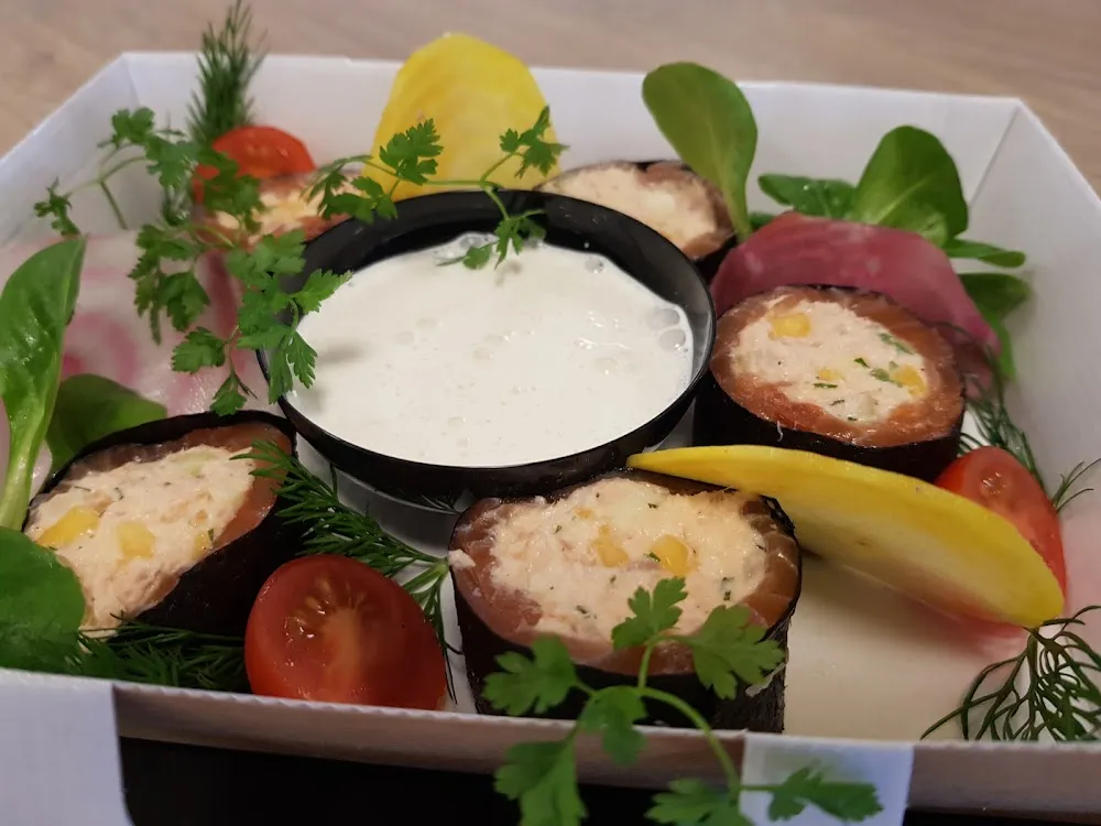 Sushi de Saumon Aux Fruits Exotiques